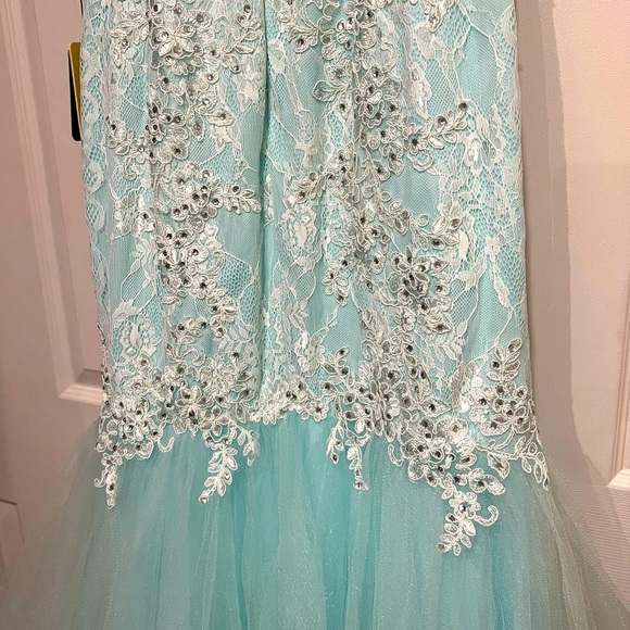 NEW ROYAL QUEEN COLLECTION AQUA MERMAID FORMAL GOWN - Picture 10 of 14